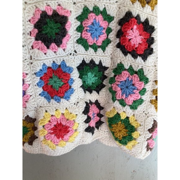 Multicolor Crochet Vest - Picture 10 of 10